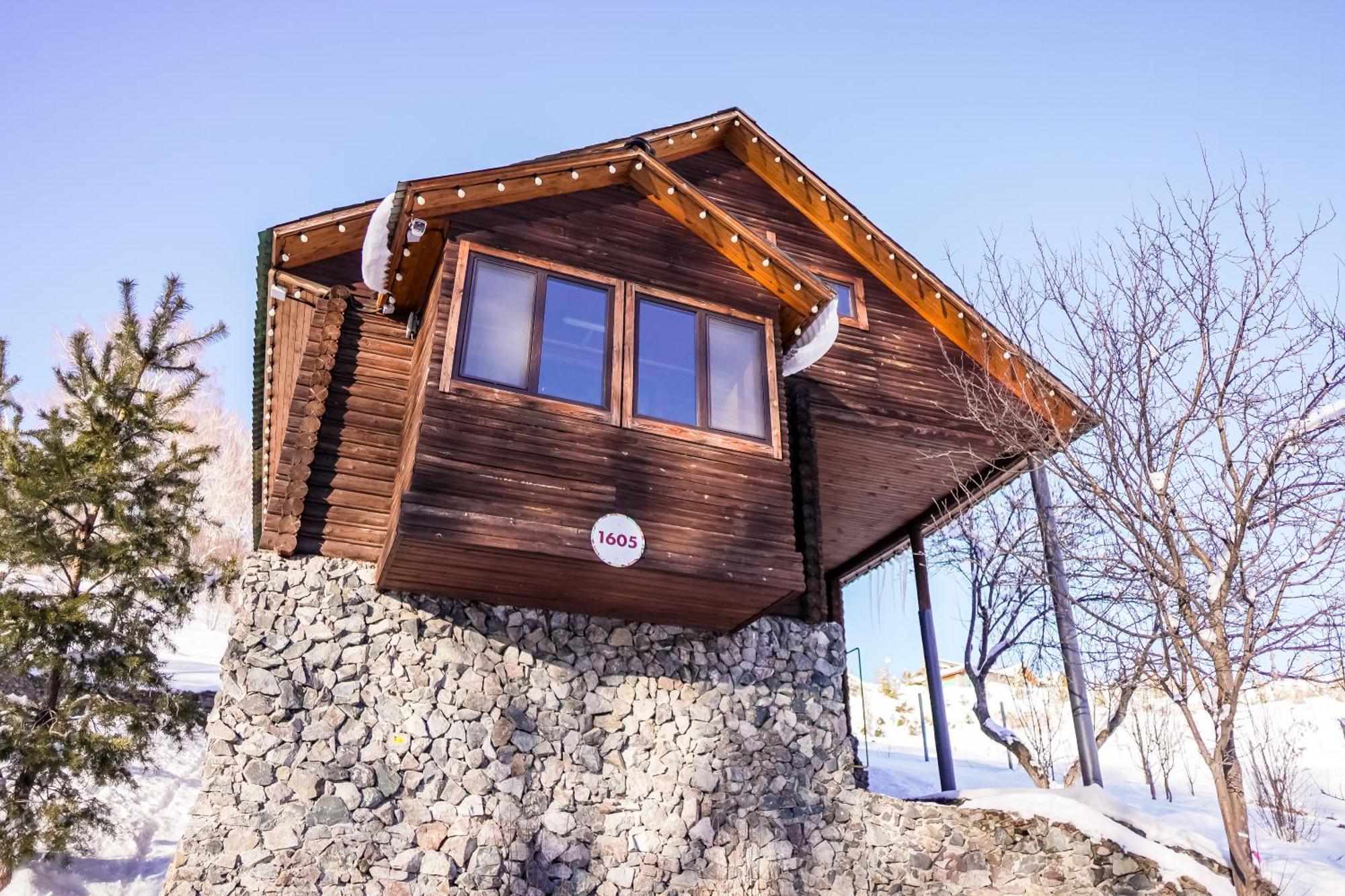 Oi-Qaragai Mountain Resort Besqaynar Esterno foto